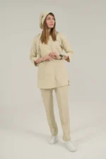 اسکراب زنانه آستین سه ربع کرم - Image 6