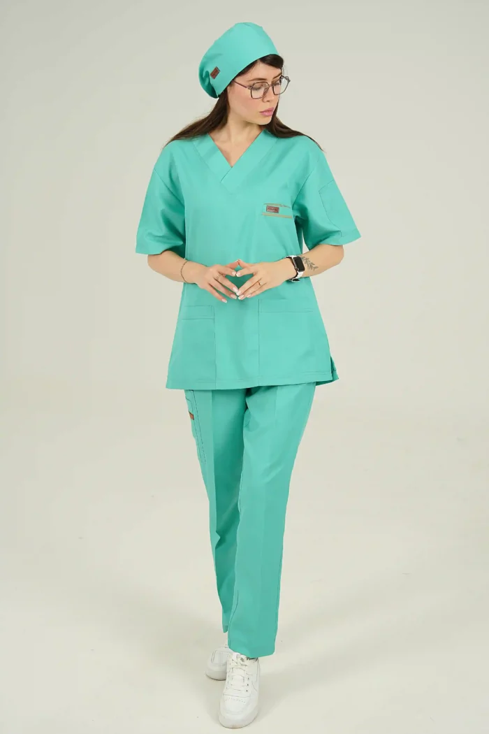 ست اسکراب یقه هفت سبز بنتون - Image 3