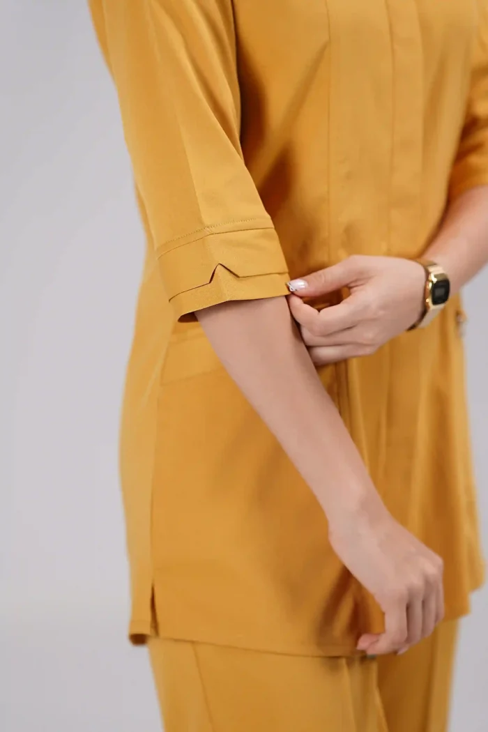 اسکراب زنانه کشی آستین سه ربع خردلی - Image 4