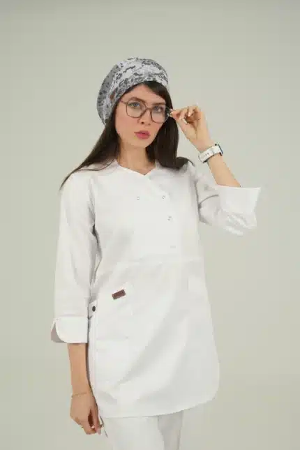 اسکراب پزشکی زنانه تک