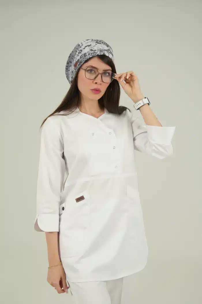 اسکراب پزشکی زنانه تک