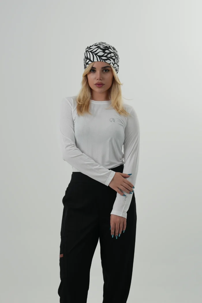 آندر اسکراب زنانه سفید(تیشرت زیر اسکراب) - Image 2